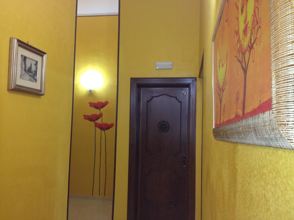 Bed And Breakfast Via Leuca Lecce Ngoại thất bức ảnh